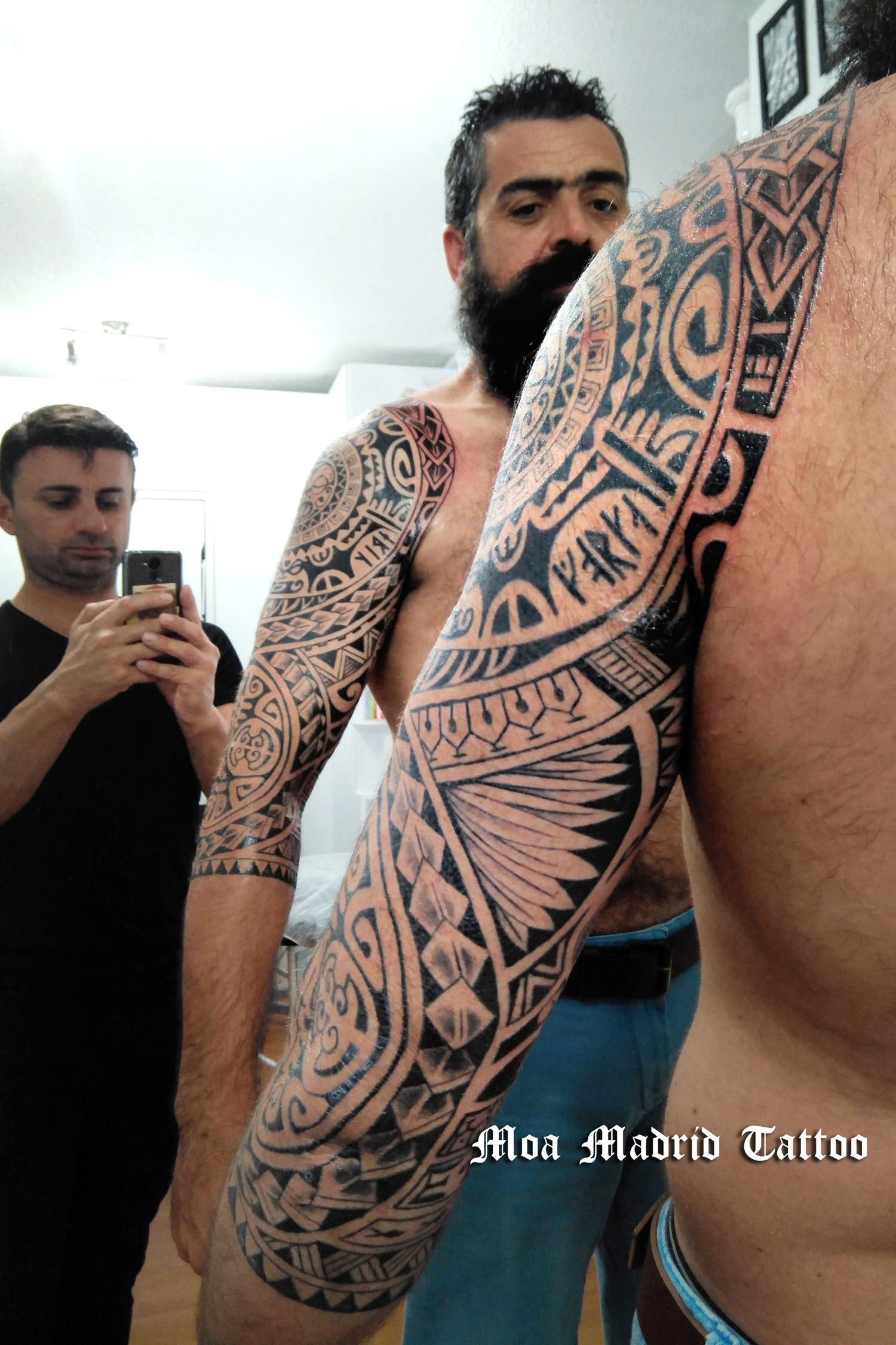 Diseñador y tatuador maorí en Madrid