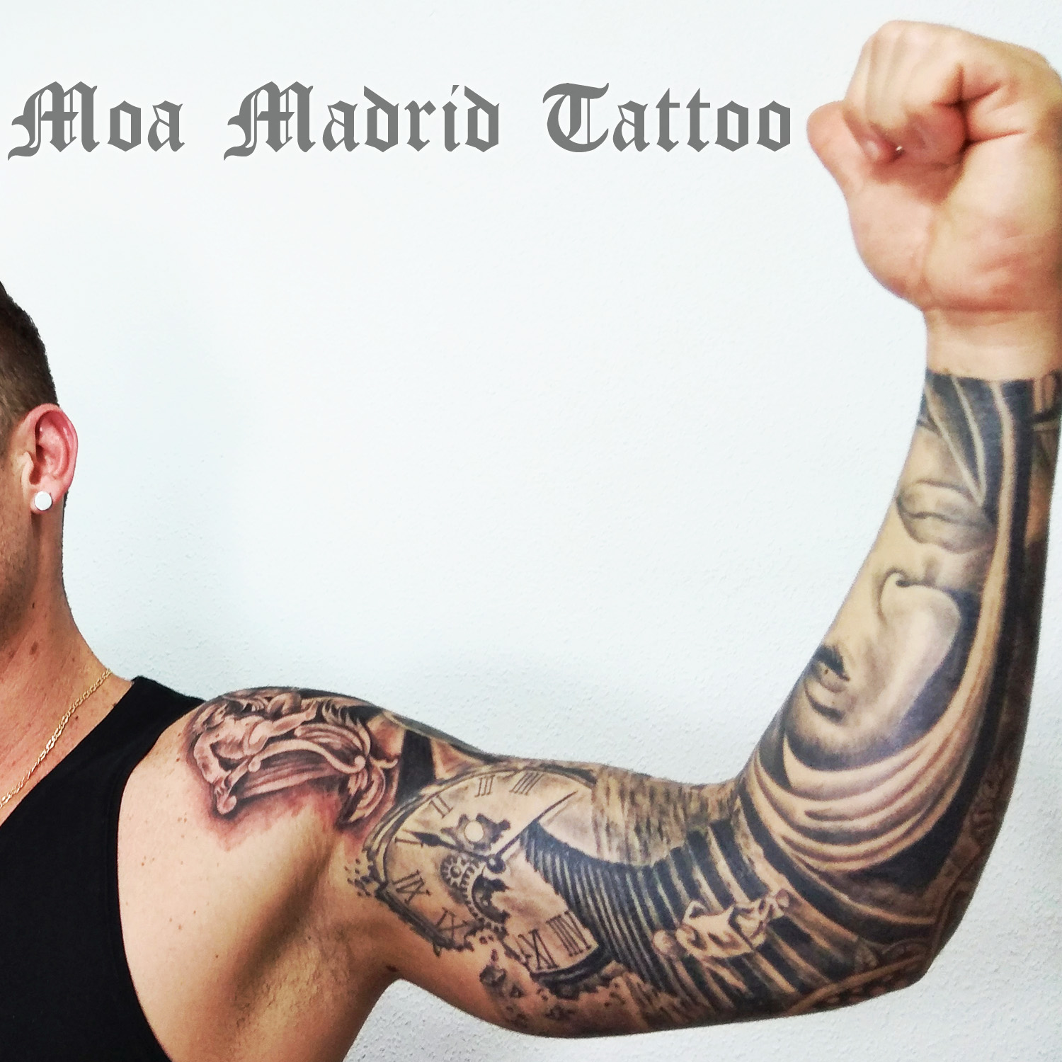 Brazo entero tatuado en realismo en Madrid