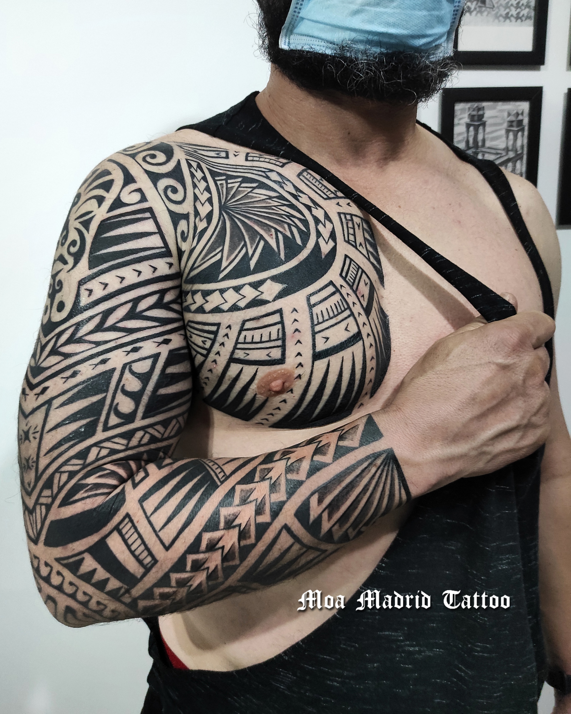 DISEÑO EXCLUSIVO de tatuaje samoano en todo el brazo y pectoral