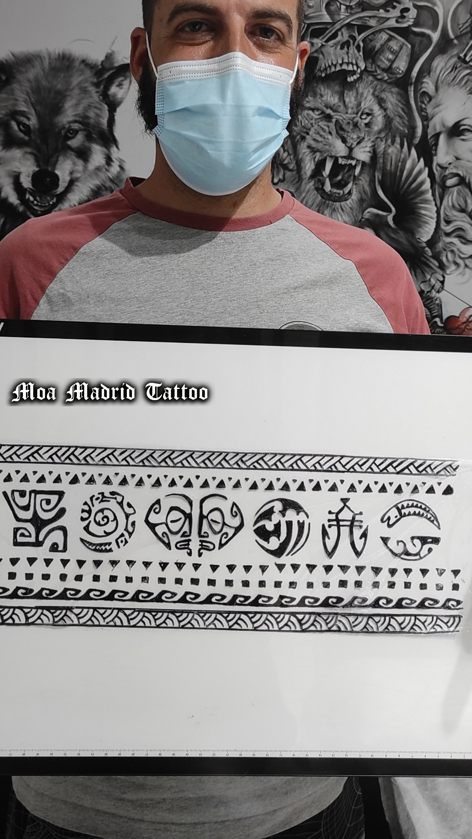 Diseño exclusivo de tatuaje polinesio realizado en mi estudio de Madrid, a partir de los símbolos que más le representan