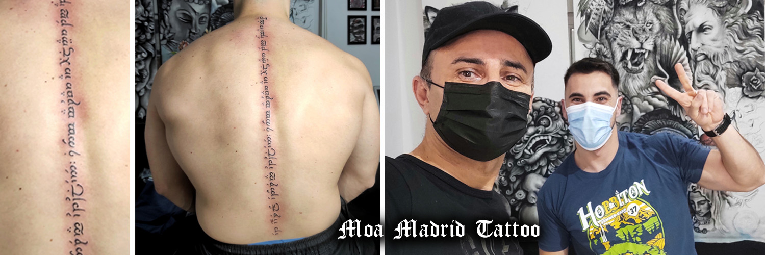 Novedades Moa Madrid Tattoo - Tatuaje en élfico en columna espalda de hombre